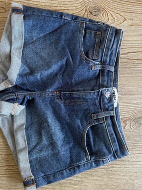 Tilly's Dark Blue Rolled-Hem Denim Shorts